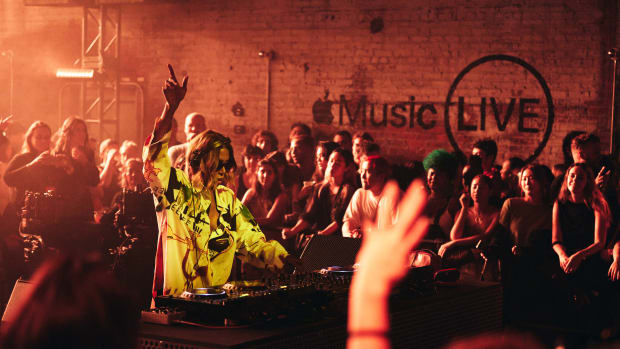 Apple Music stacja EDM