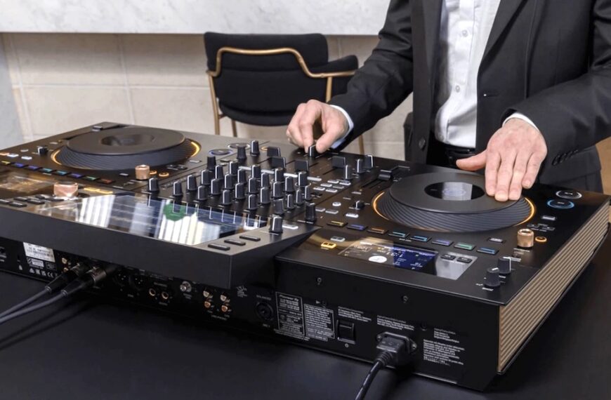 zdjecie sprzetu Pioneer DJ Opus Quad