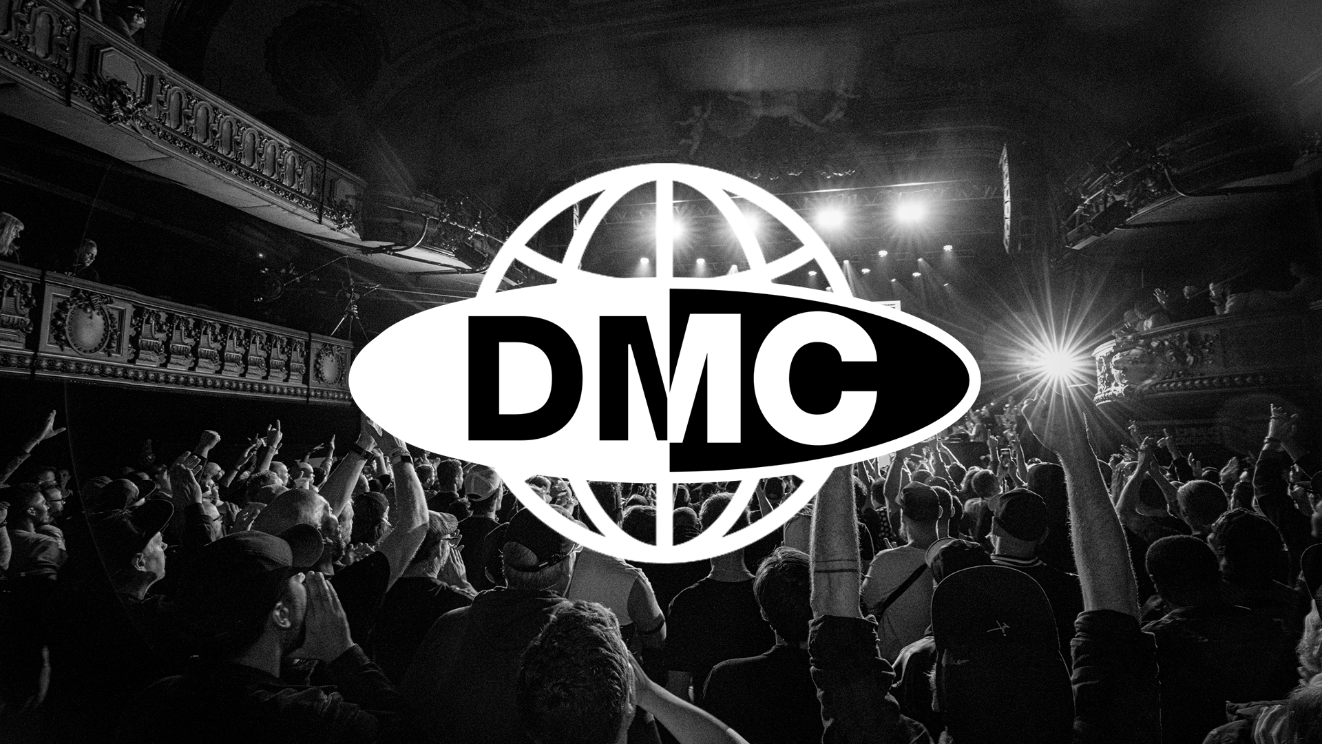 Tłum ludzi na koncercie DMC