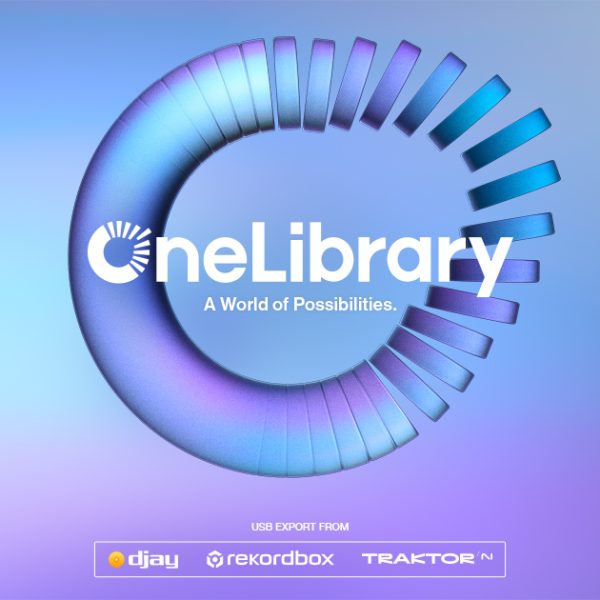 Oficjalna grafika OneLibrary z logo i oznaczeniami djay, rekordbox i Traktor, materiał z premiery standardu w 2025 roku