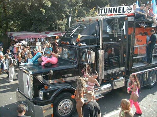 Love Parade 2001 DJ WORLD TRUCK Poland by BBX 