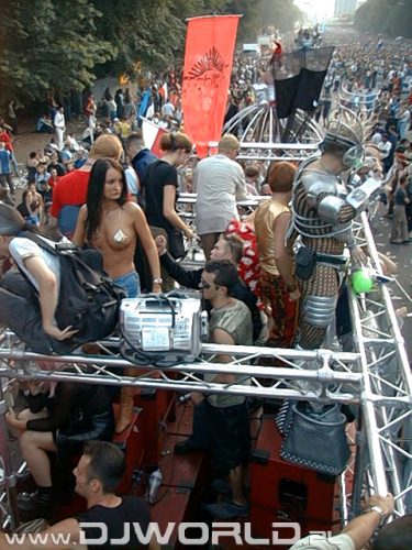 Love Parade 2001 DJ WORLD TRUCK Poland by BBX 